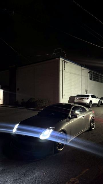 BMW, Night shot