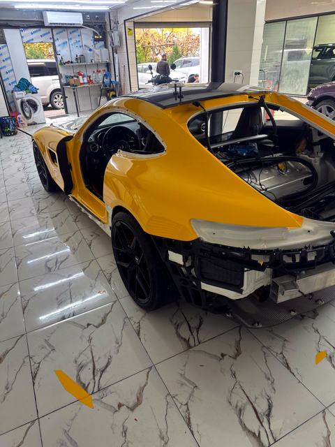 Mercedes-AMG GT, In progress: Rear quarters wrapped around the body lines